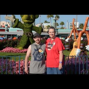 Meet your Posher, Roxanne